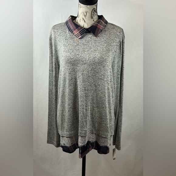 Zac & Rachel Gray and Black Lace Blouse - Picture 2 of 10